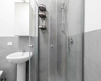 Chambre privée à Viale Carlo Espinasse, image 23 de 28