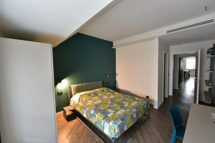 Chambre privée à Via San Luca, image 1 de 14