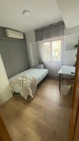 Stanza privata con letto matrimoniale Getafe