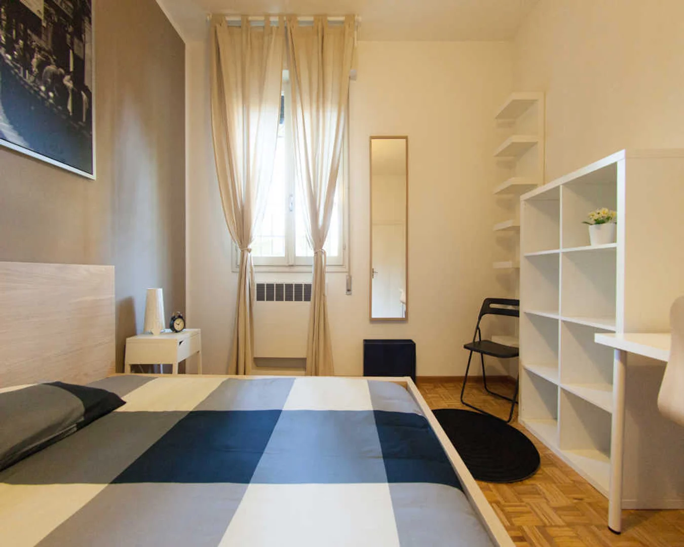 Habitación asequible para estudiantes con buena iluminación en 