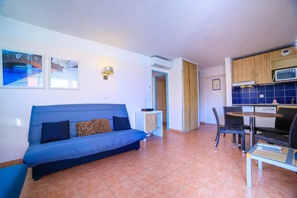 Private room at Antibes, 06600, image 1 of 10