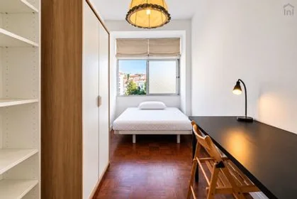 Privatzimmer in der Estrela - Travessa do Possolo, 1º esq, bild 18 von 19