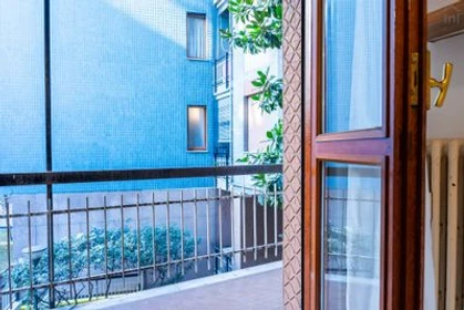 私人房间 在 Viale Umbria - Piazza Imperatore Tito, 1, 10的图像1