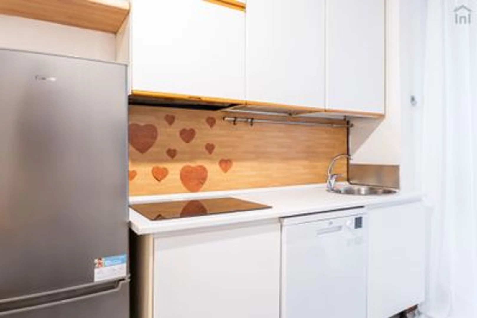 Quarto acolhedor para estudantes disponível em 