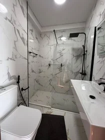 Habitación privada en Rua Dom António Bento Martins Júnior, 3, imagen 5 de 11