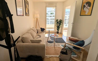 Private room in residence at 20 Promenade du Millénaire, image 2 of 4