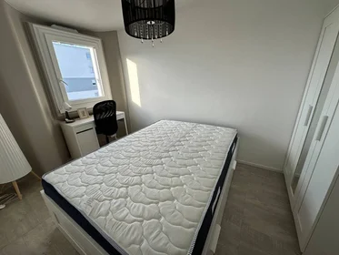 Private room at Noisy-le-grand, 93160, image 10 of 16