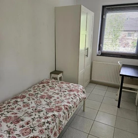 Cheap private room in Amsterdam