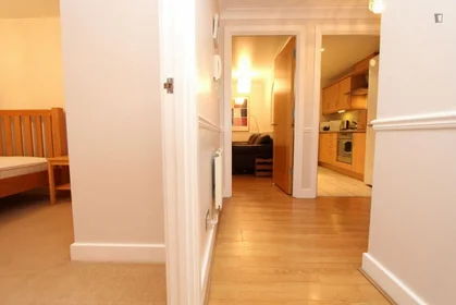 Privatzimmer in der Bartholomew Court, 10 Newport Avenue, bild 11 von 15