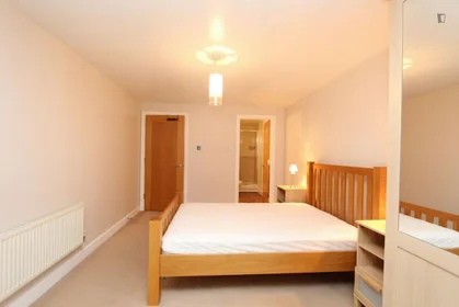 Privatzimmer in der Bartholomew Court, 10 Newport Avenue, bild 4 von 15