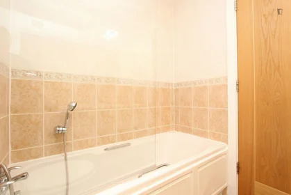 Privatzimmer in der Bartholomew Court, 10 Newport Avenue, bild 5 von 15
