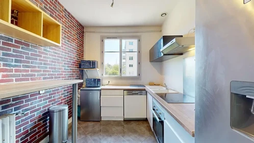 Quarto privado em Rue de l'Intendant Le Nain, , imagem 7 de 10