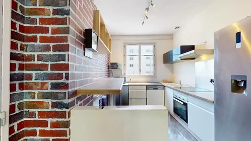 Quarto privado em Rue de l'Intendant Le Nain, , imagem 8 de 10