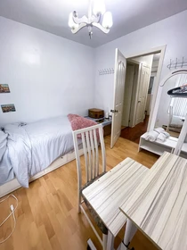 Habitación privada barata en Montreal