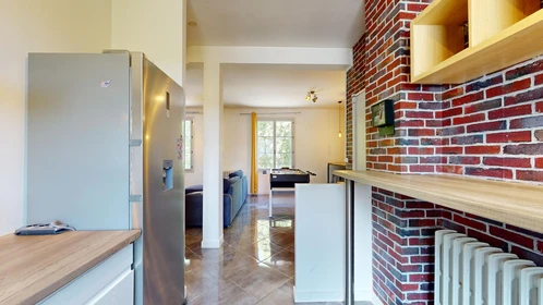 Habitación privada en 9 Rue De L'intendant Le Nain, imagen 26 de 34