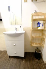 Quarto privado em Via Torino, imagem 24 de 27