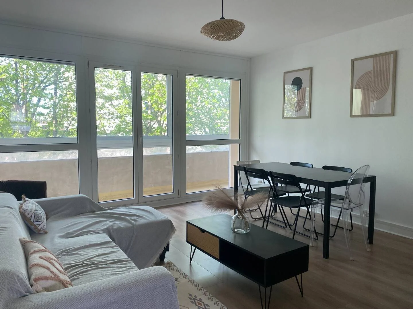 Habitación en apartamento estudiantil en alquiler en , completamente amueblado