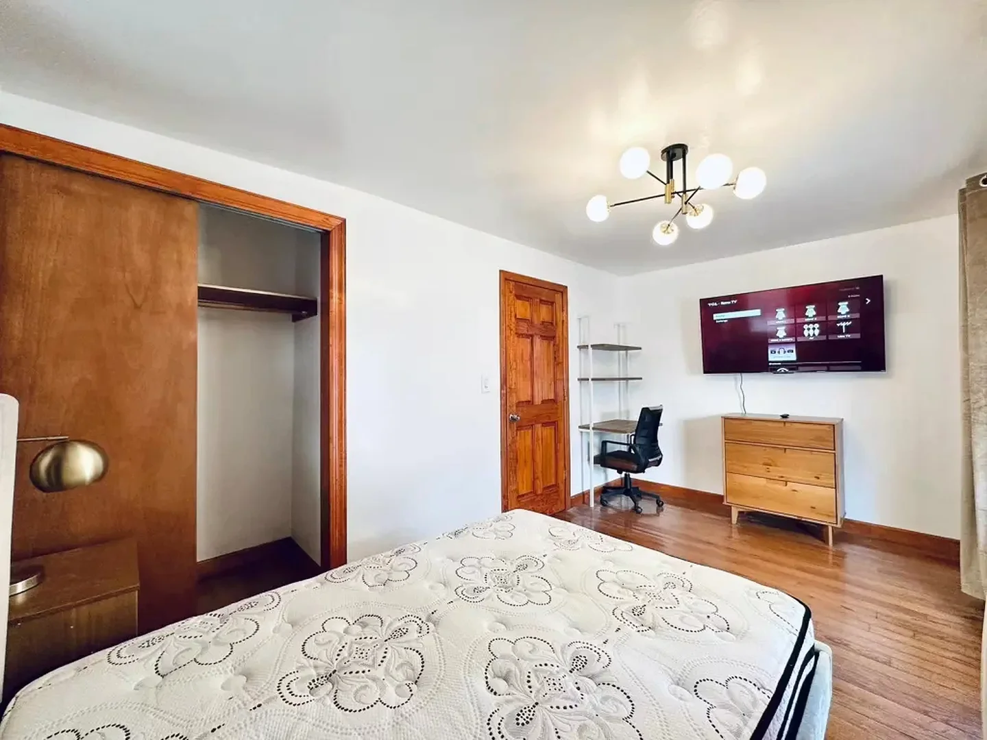 Quarto acolhedor para estudantes disponível em 