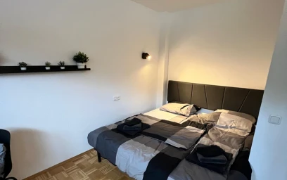 Entire apartment at Roermonder Straße, image 4 of 12