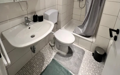 Entire apartment at Roermonder Straße, image 5 of 12