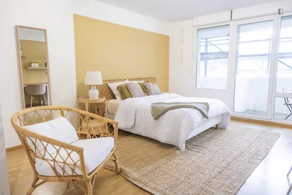Private room at Boulevard Albert 1er, image 15 of 49