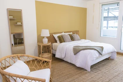 Private room at Boulevard Albert 1er, image 6 of 49