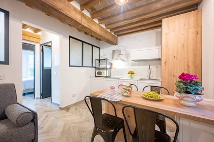 Logement entier à Strada Nino Bixio, Oltretorrente, image 2 de 10