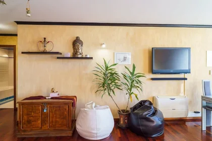 Apartamento inteiro em Rua Velha da Ajuda, São Martinho, imagem 1 de 10