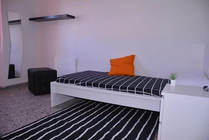 Chambre privée à Via Ingurtosu, Is Mirrionis, image 1 de 9