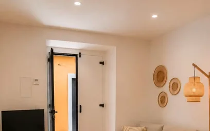 Moderne und helle Wohnung in {area}