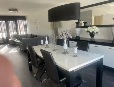 Apartamento inteiro em Ekingenstraat, Amsterdam Nieuw-West, imagem 1 de 6