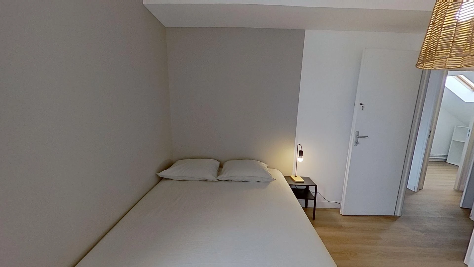 Chambre d'étudiant bon marché à proximité du campus dans 