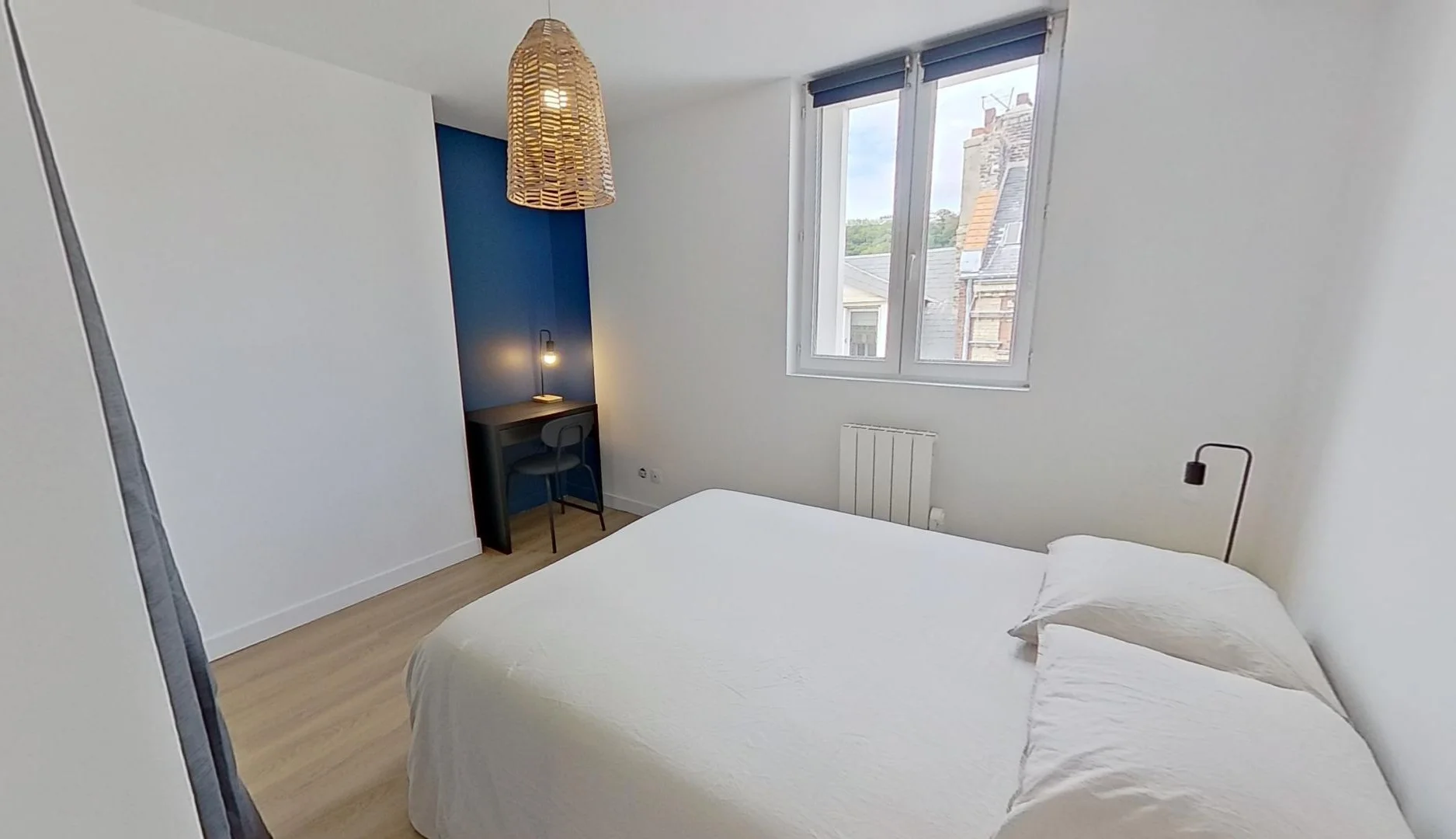 Chambre d'étudiant économique avec emplacement pratique dans 