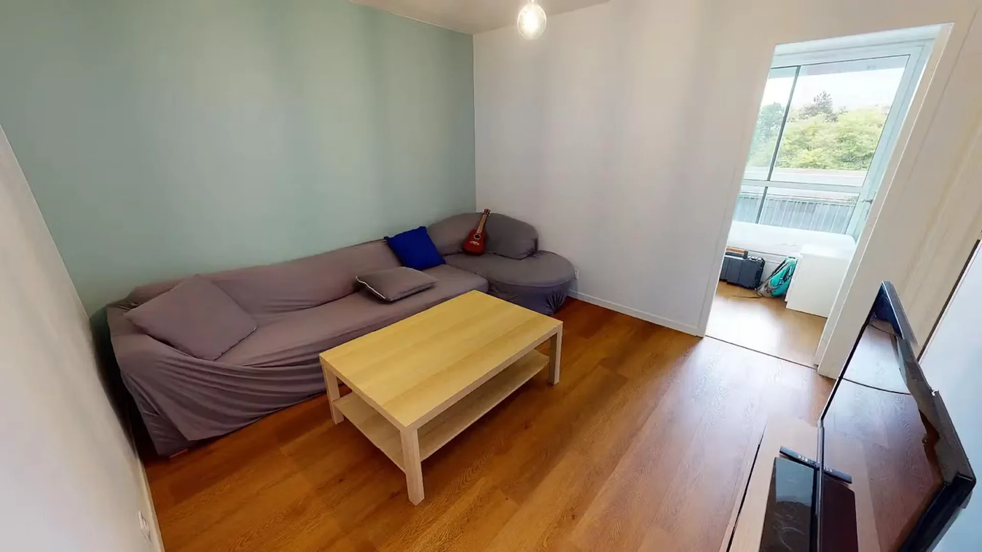 Chambre conviviale pour les étudiants dans  avec des équipements modernes