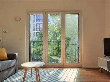 Logement entier à Leibnizstraße, 85, image 4 de 10