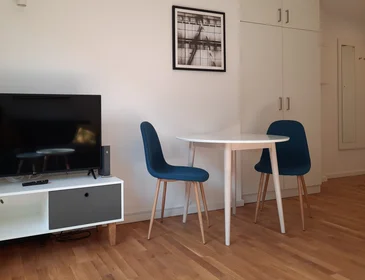 Logement entier à Leibnizstraße, 85, image 9 de 10