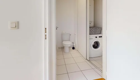 Quarto privado em 2 Rue Denfert Rochereau, 93200 Saint-Denis, France, imagem 7 de 8