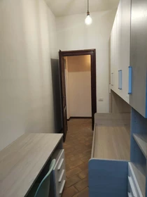 Room for rent in a shared flat in Forli