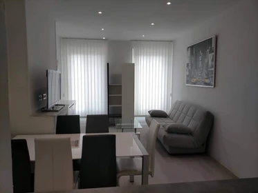 Alquiler de habitación en piso compartido en Cannes