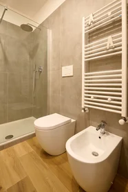 Apartamento inteiro em Via Privata Maddalena Giudice Donadoni 10, imagem 19 de 22