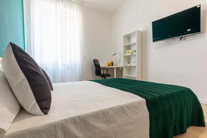 Habitación privada en Via Vigone, 32, 10138 Torino TO, Italia, imagen 2 de 19