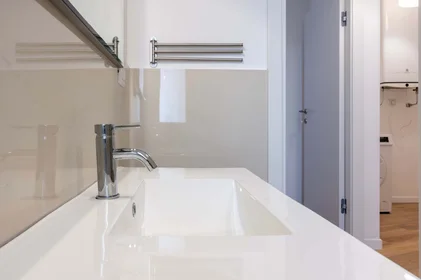 Habitación privada en Via Vigone, 32, 10138 Torino TO, Italia, imagen 14 de 19