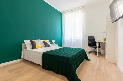 Habitación privada en Via Vigone, 32, 10138 Torino TO, Italia, imagen 3 de 19