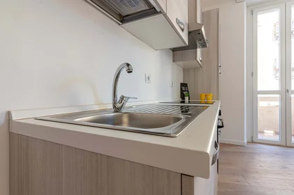 Habitación privada en Via Vigone, 32, 10138 Torino TO, Italia, imagen 6 de 19