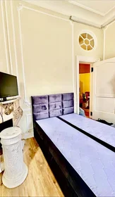 Private room at Saint-gilles, 1060, image 1 of 10