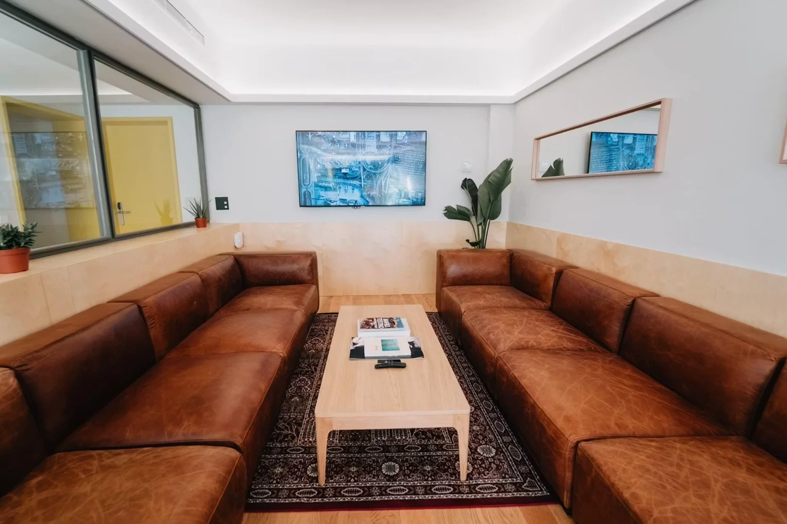 Habitación para estudiantes en  con área de estudio y facilidades compartidas