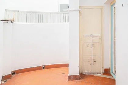 Private room at Calle de Mariano Barbasán, image 14 of 17