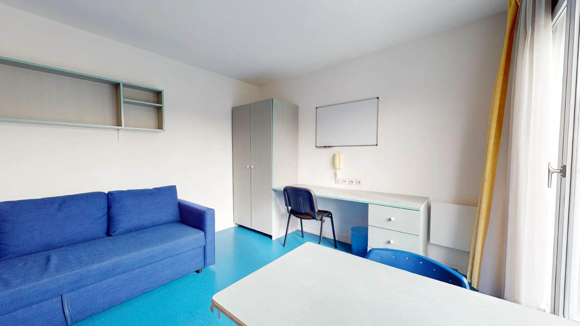Habitación para estudiantes en  con modernas comodidades