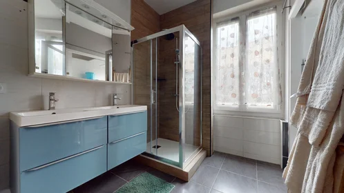 Habitación privada en 16 Rue De Treyve, imagen 15 de 42