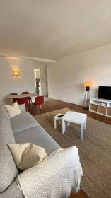 Renting rooms by the month in Valenciennes